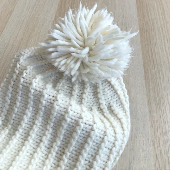 Zara Chunky Knit Pom Pom Hat Unisex Size M. - Picture 5 of 6